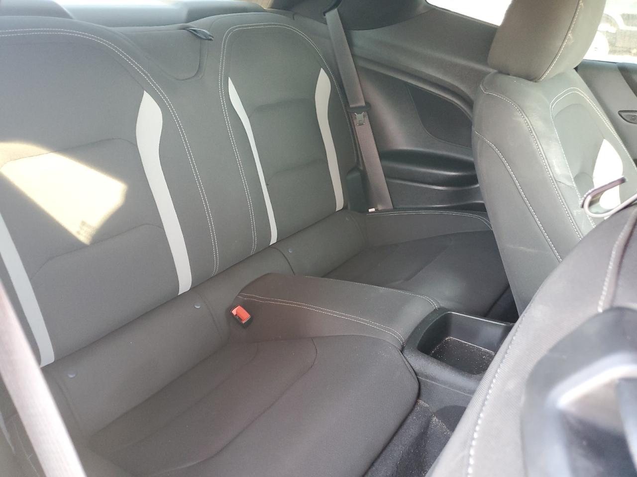 2021 Chevrolet Camaro Ls VIN: 1G1FB1RX6M0142720 Lot: 93659565