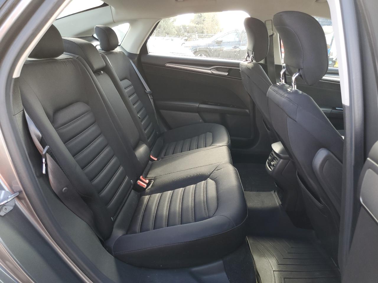 2014 Ford Fusion Se Hybrid VIN: 3FA6P0LU7ER239806 Lot: 93069495