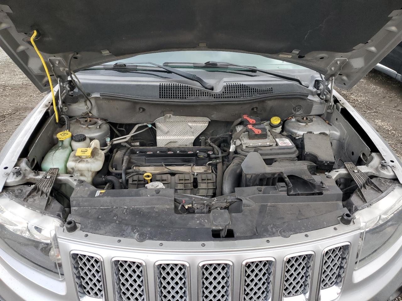 2015 Jeep Compass Latitude VIN: 1C4NJCEA4FD198475 Lot: 93372925