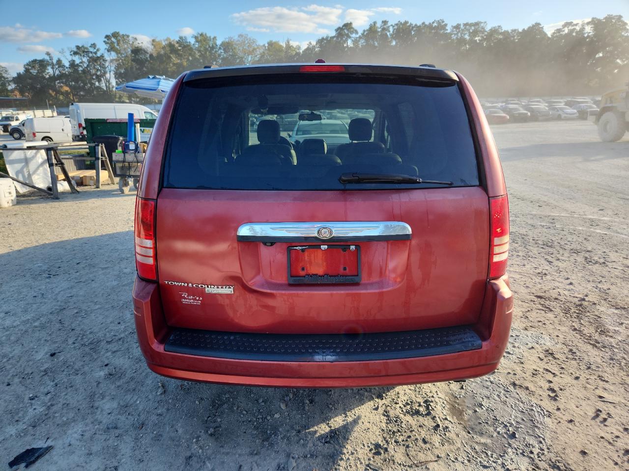 2008 Chrysler Town & Country Touring VIN: 2A8HR54P98R664398 Lot: 91327145