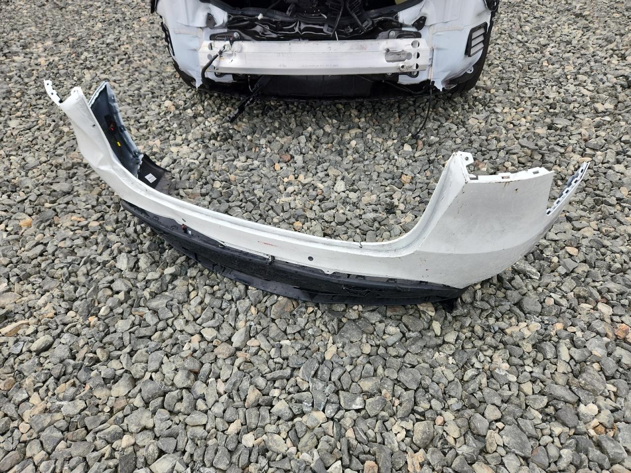 2022 Tesla Model Y VIN: 7SAYGDEF4NF487945 Lot: 90706985