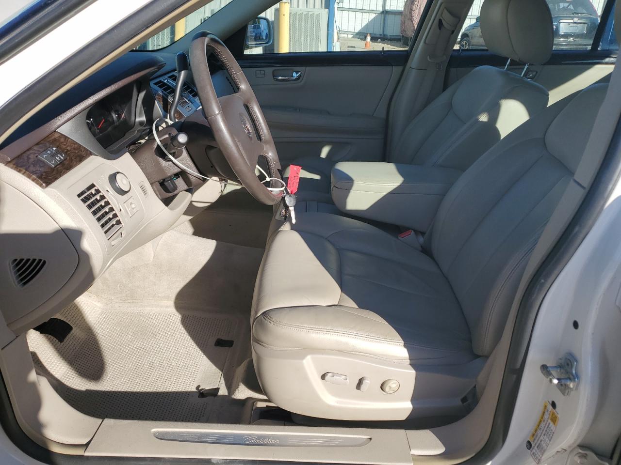 2009 Cadillac Dts VIN: 1G6KD57Y79U143168 Lot: 91595345