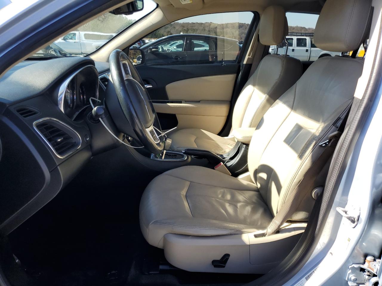 2014 Chrysler 200 Limited VIN: 1C3CCBCG8EN156942 Lot: 92414495