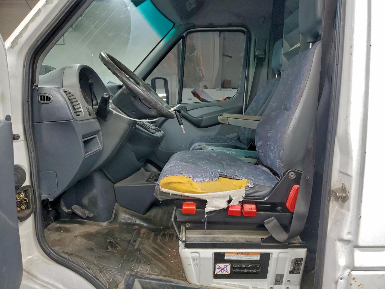 2005 Dodge Sprinter 2500 VIN: WD0PD644755835288 Lot: 94070715