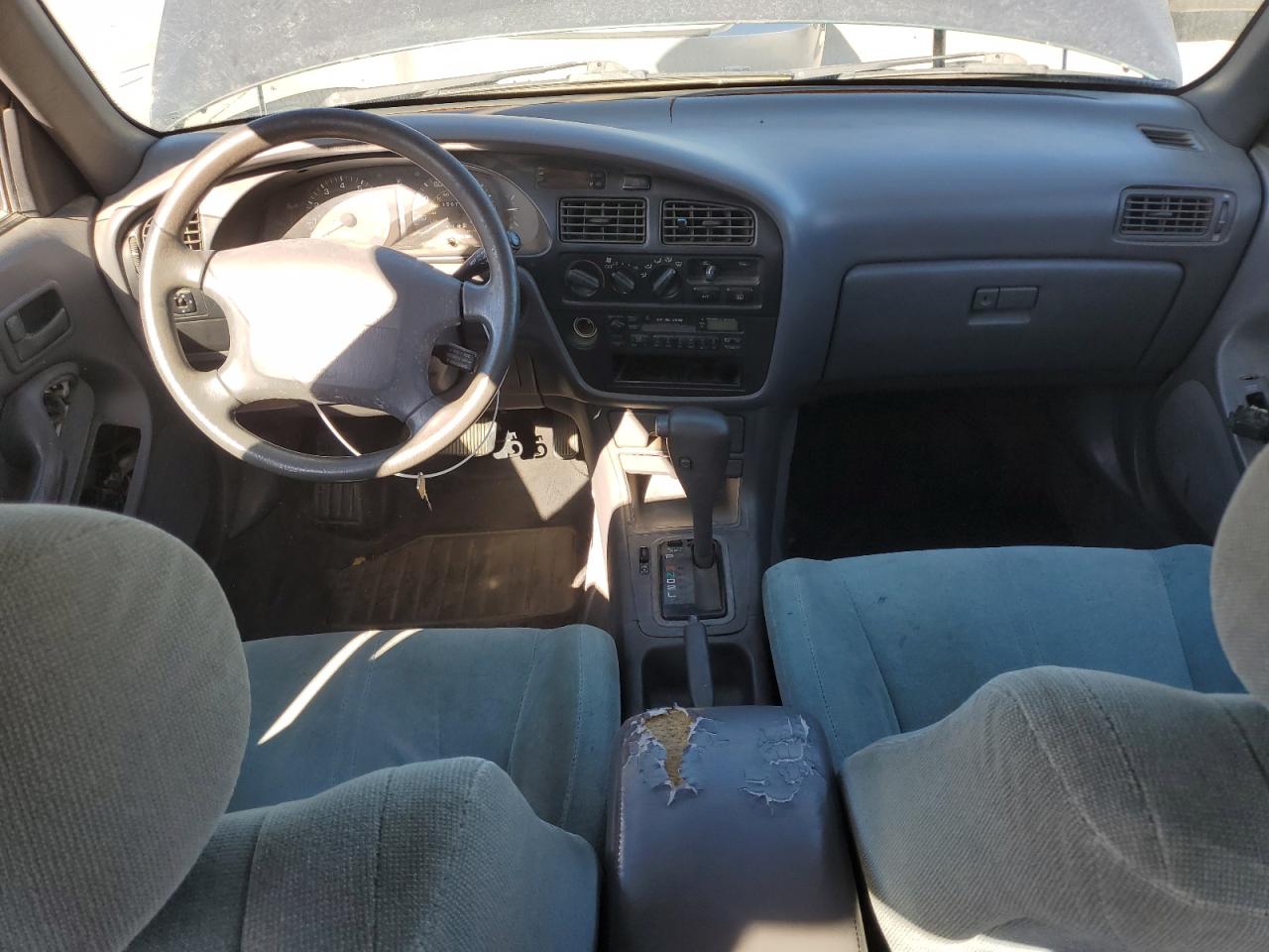 1992 Toyota Camry Le VIN: JT2SK12EXN0096513 Lot: 89700745