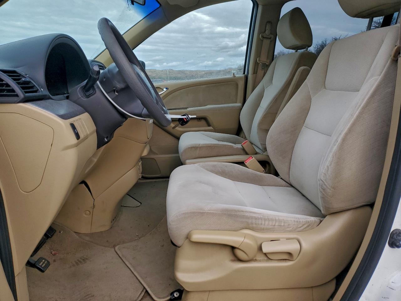 2008 Honda Odyssey Lx VIN: 5FNRL38228B108378 Lot: 94483985