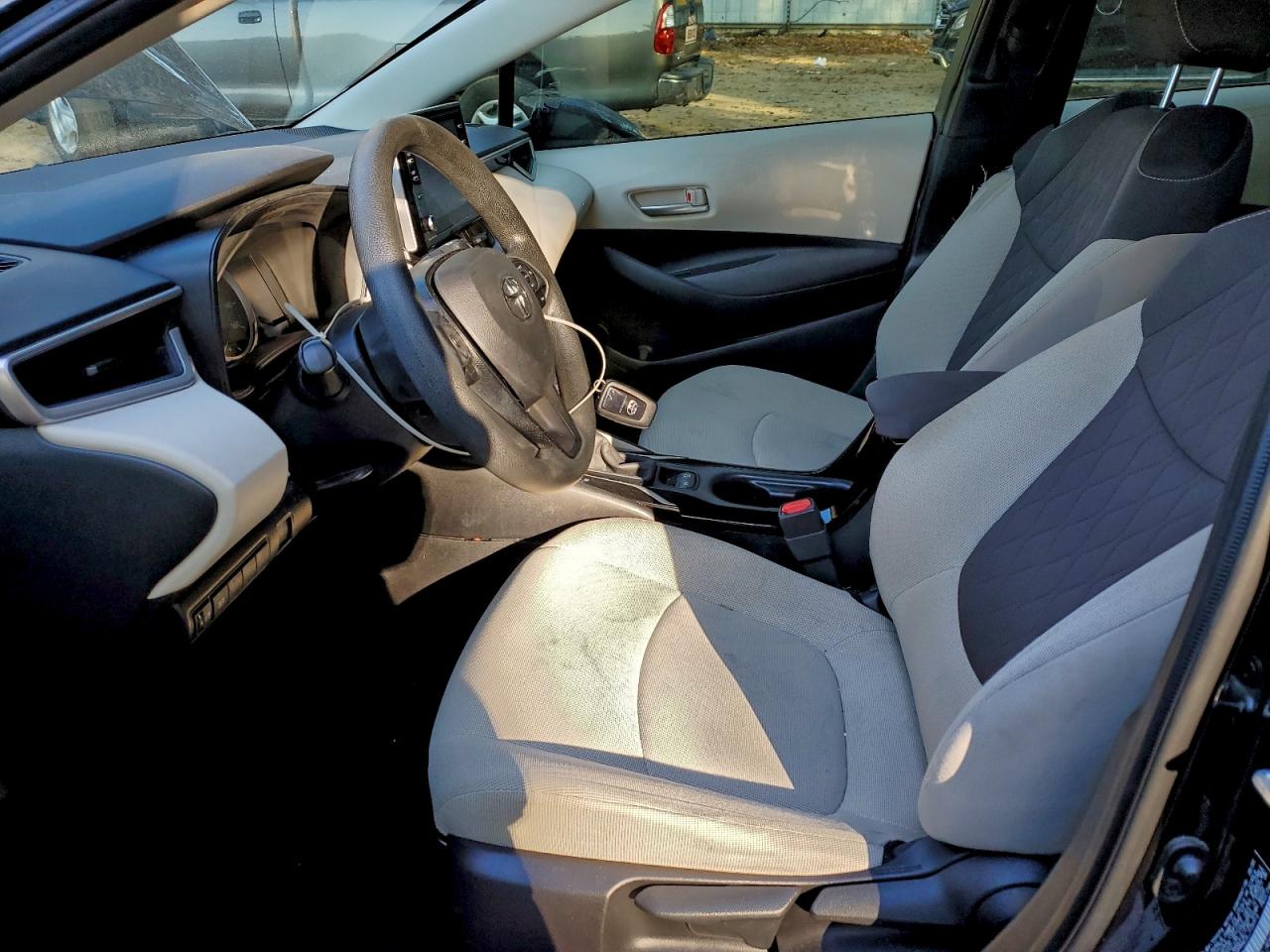 2020 Toyota Corolla Le VIN: JTDVPRAE2LJ105914 Lot: 93859935