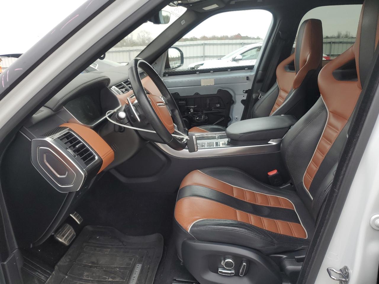 2017 Land Rover Range Rover Sport Svr VIN: SALWZ2FE8HA137538 Lot: 92738235