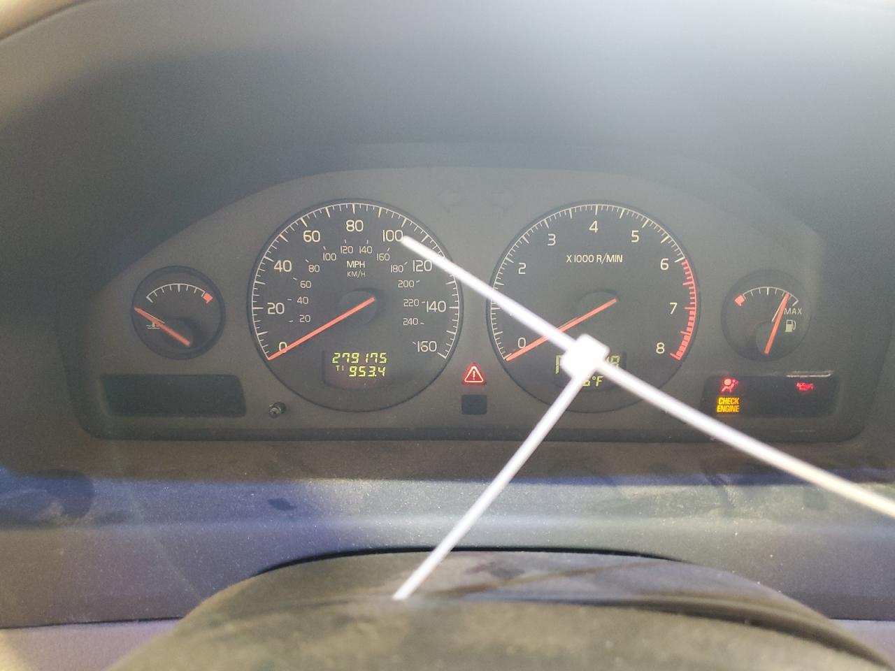 2002 Volvo V70 Xc VIN: YV1SZ58D721053997 Lot: 90383695