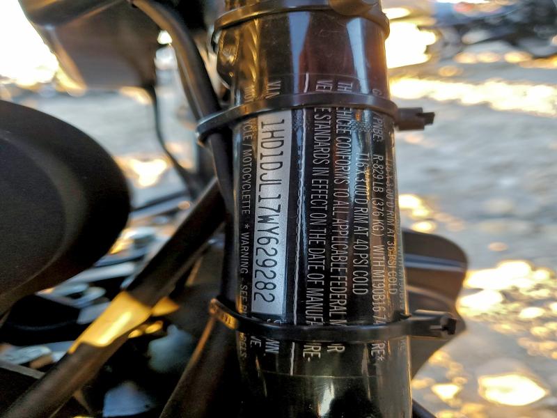 1998 HARLEY-DAVIDSON FLHT CLASSIC  