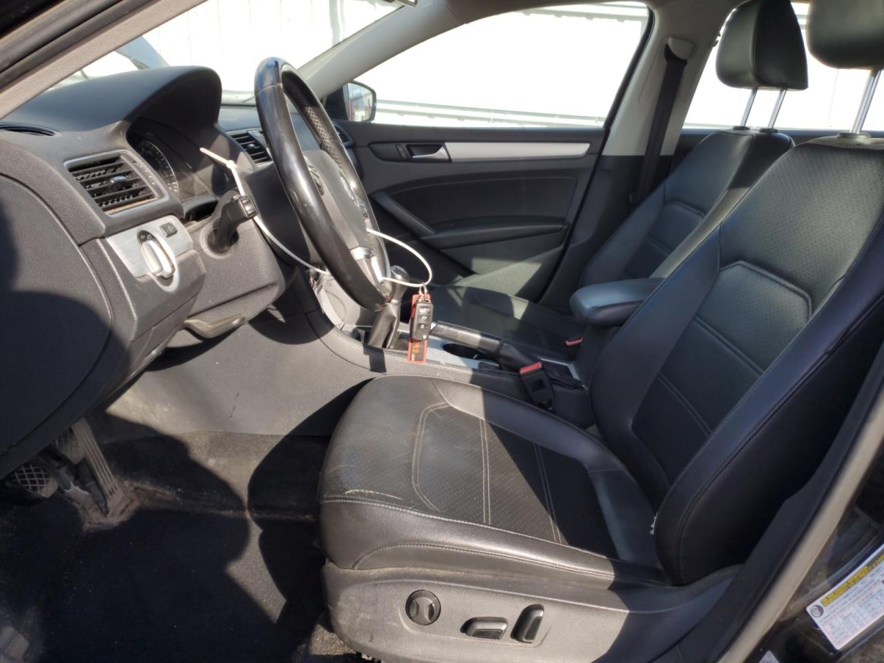 2013 Volkswagen Passat Se VIN: 1VWBH7A36DC132734 Lot: 90987005