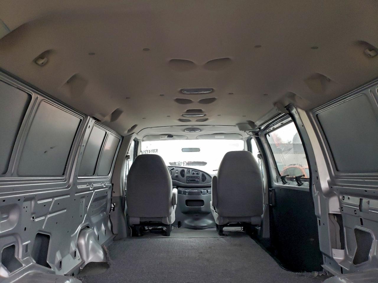 2008 Ford Econoline E250 Van VIN: 1FTNS24L68DA52737 Lot: 93914135