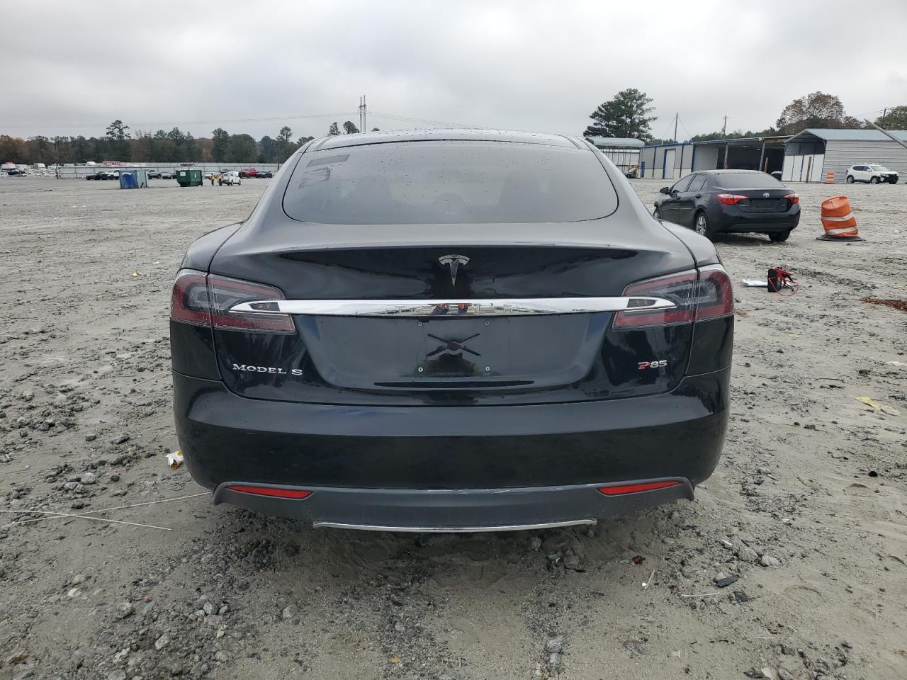 2013 Tesla Model S VIN: 5YJSA1CP2DFP11579 Lot: 92214215