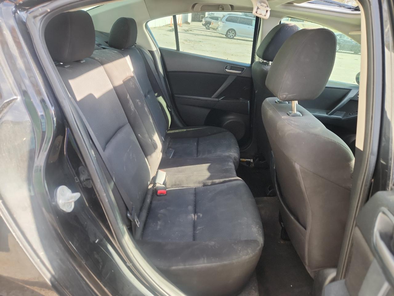 2011 Mazda 3 I VIN: JM1BL1VFXB1404018 Lot: 92120835