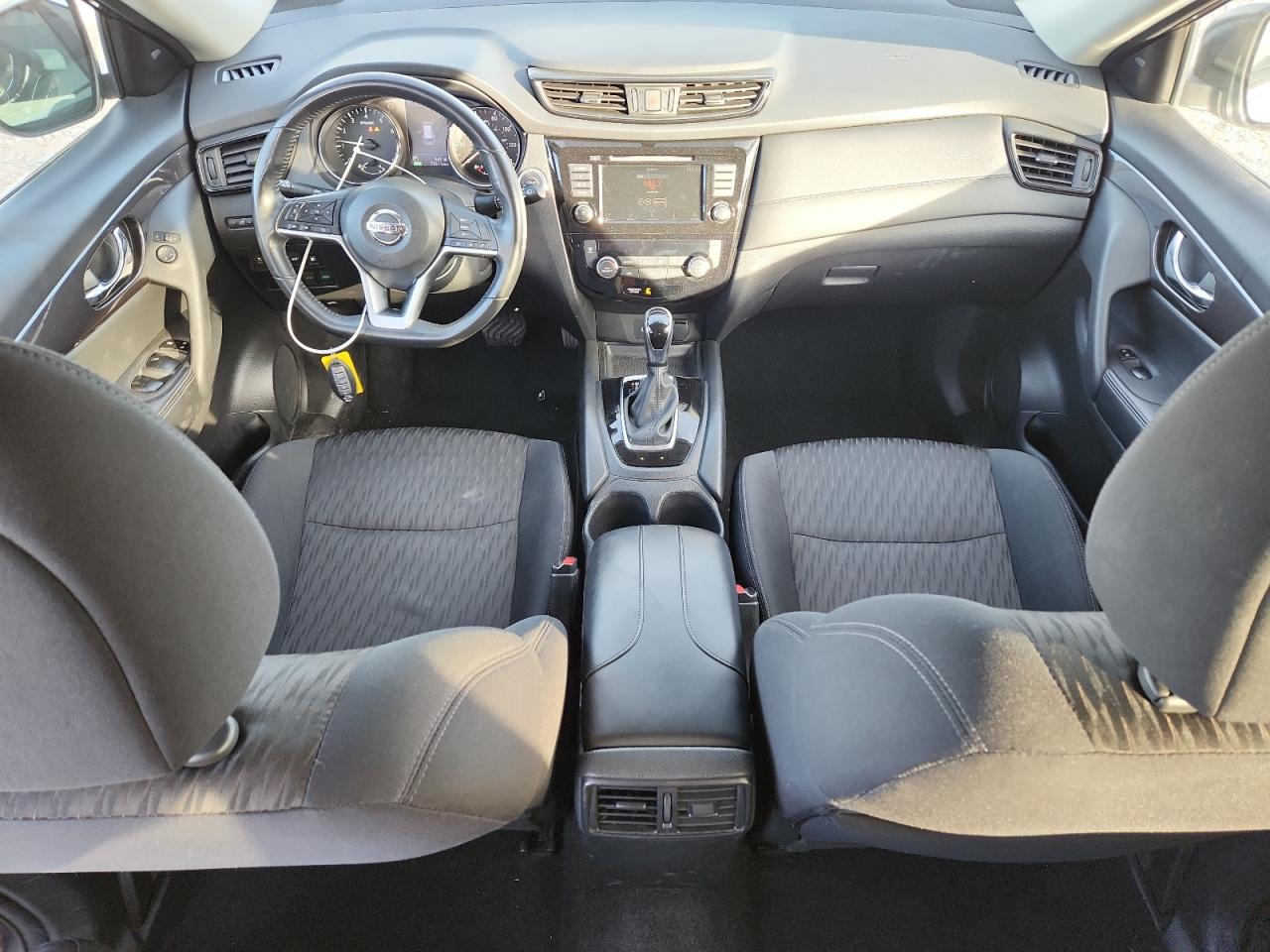 2018 Nissan Rogue S VIN: 5N1AT2MV3JC824390 Lot: 92039775