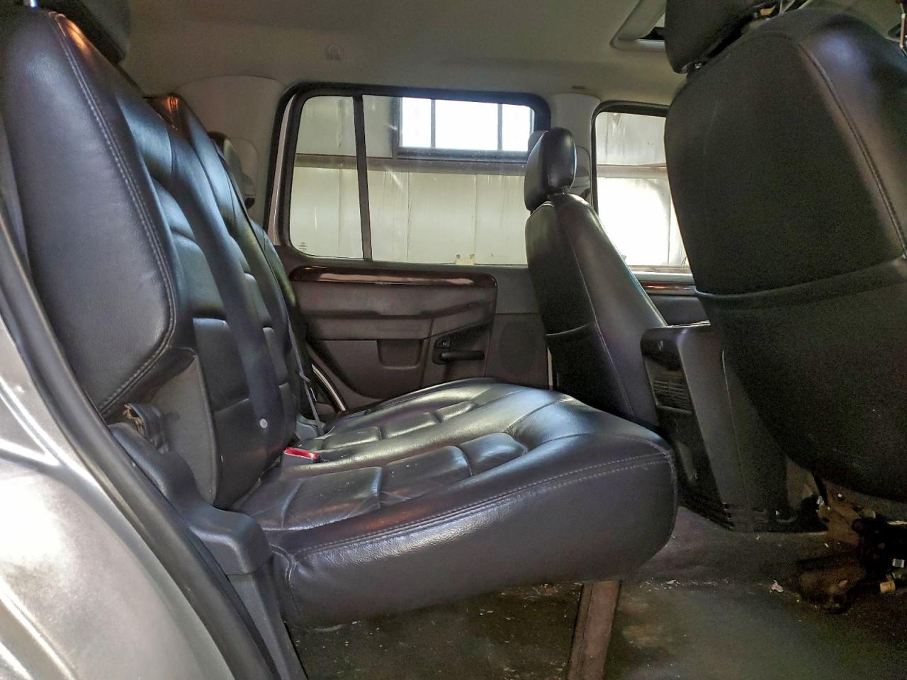 2005 Ford Explorer Limited VIN: 1FMDU65W35UA26125 Lot: 94362775