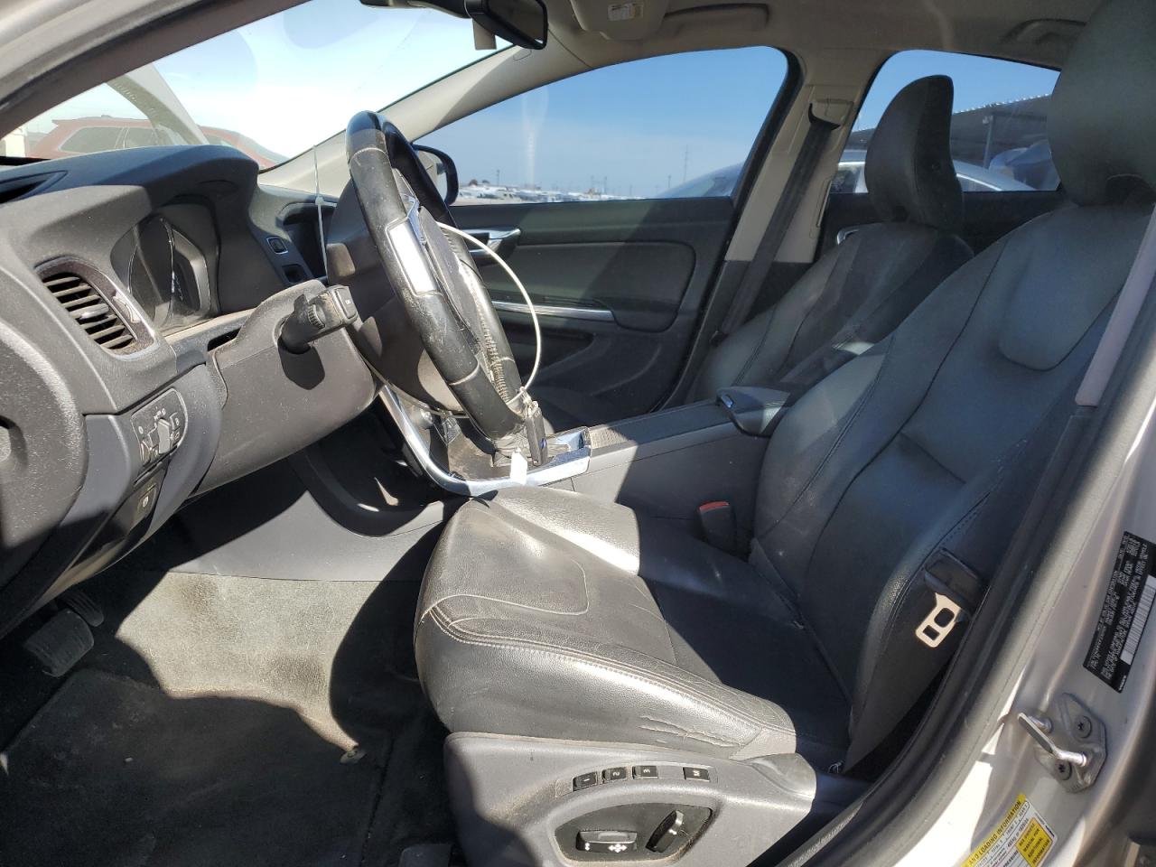 2015 Volvo S60 Premier VIN: YV140MFB1F2301126 Lot: 91624585