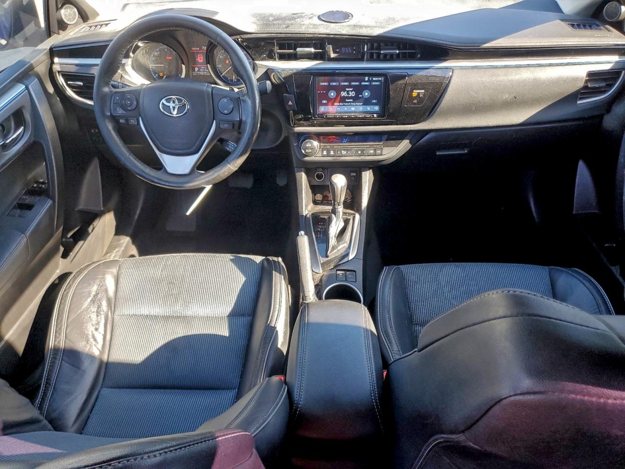 2016 Toyota Corolla L VIN: 5YFBURHE6GP555892 Lot: 93989595