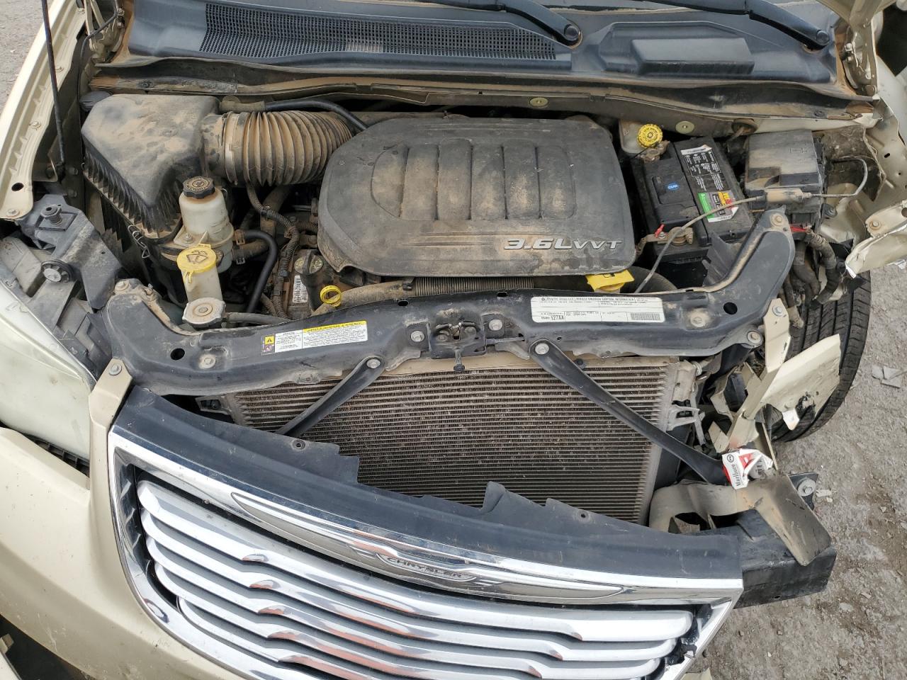 2011 Chrysler Town & Country Touring VIN: 2A4RR5DG8BR675079 Lot: 92440945