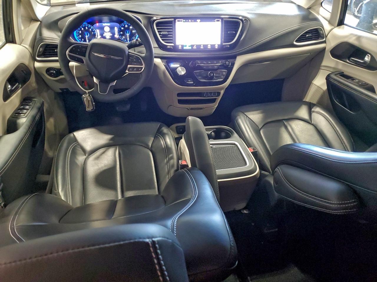 2023 Chrysler Pacifica Touring L VIN: 2C4RC1BG7PR517200 Lot: 93283985