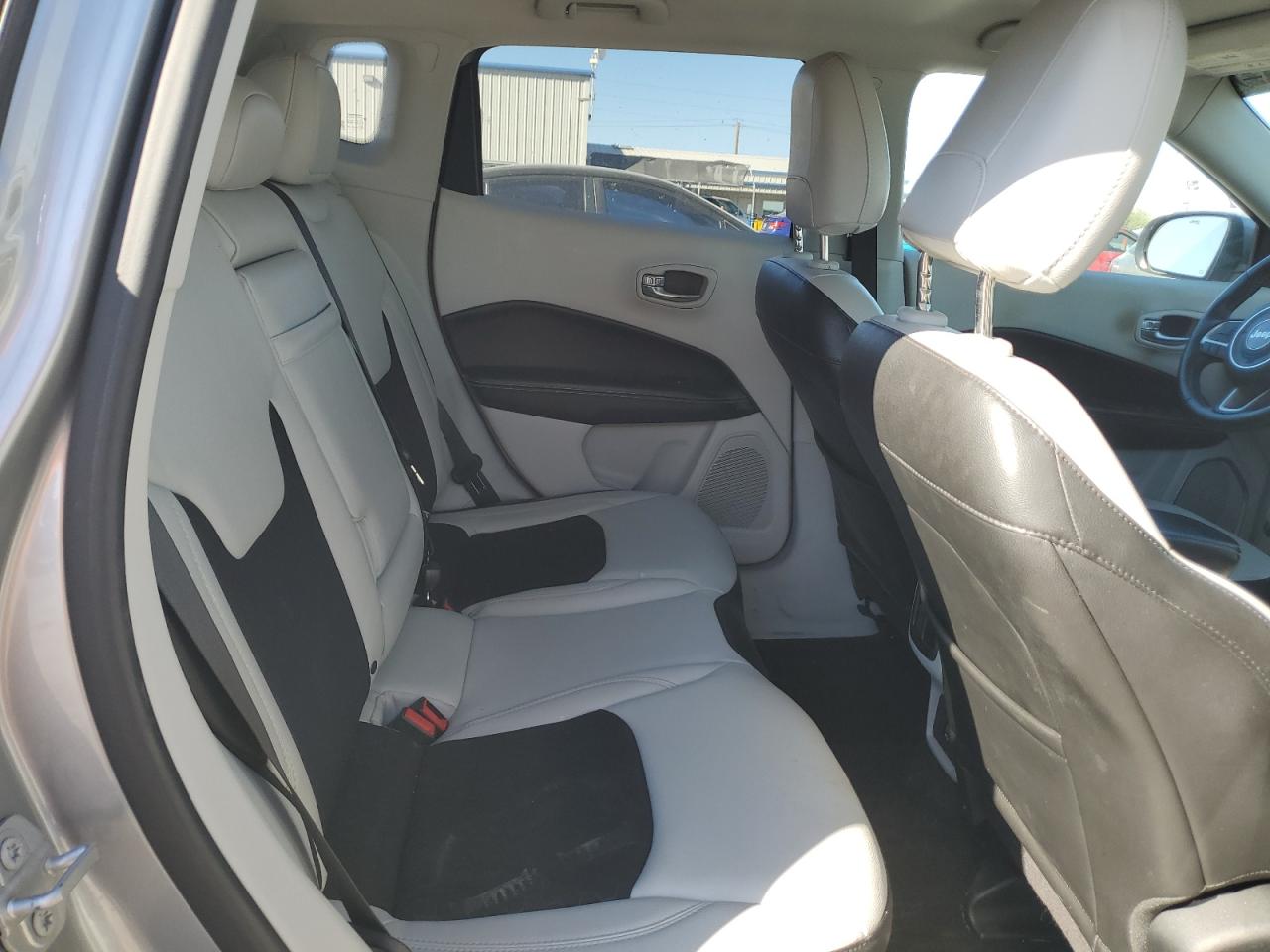 2018 Jeep Compass Latitude VIN: 3C4NJDBB2JT455347 Lot: 91132415