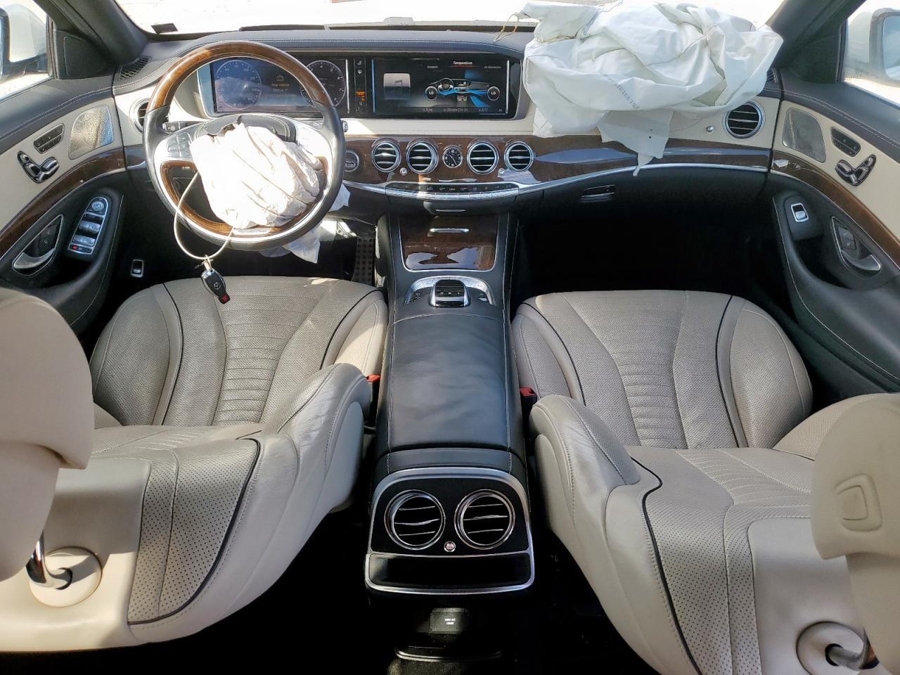 Фото: WDDUG8CB5FA141793