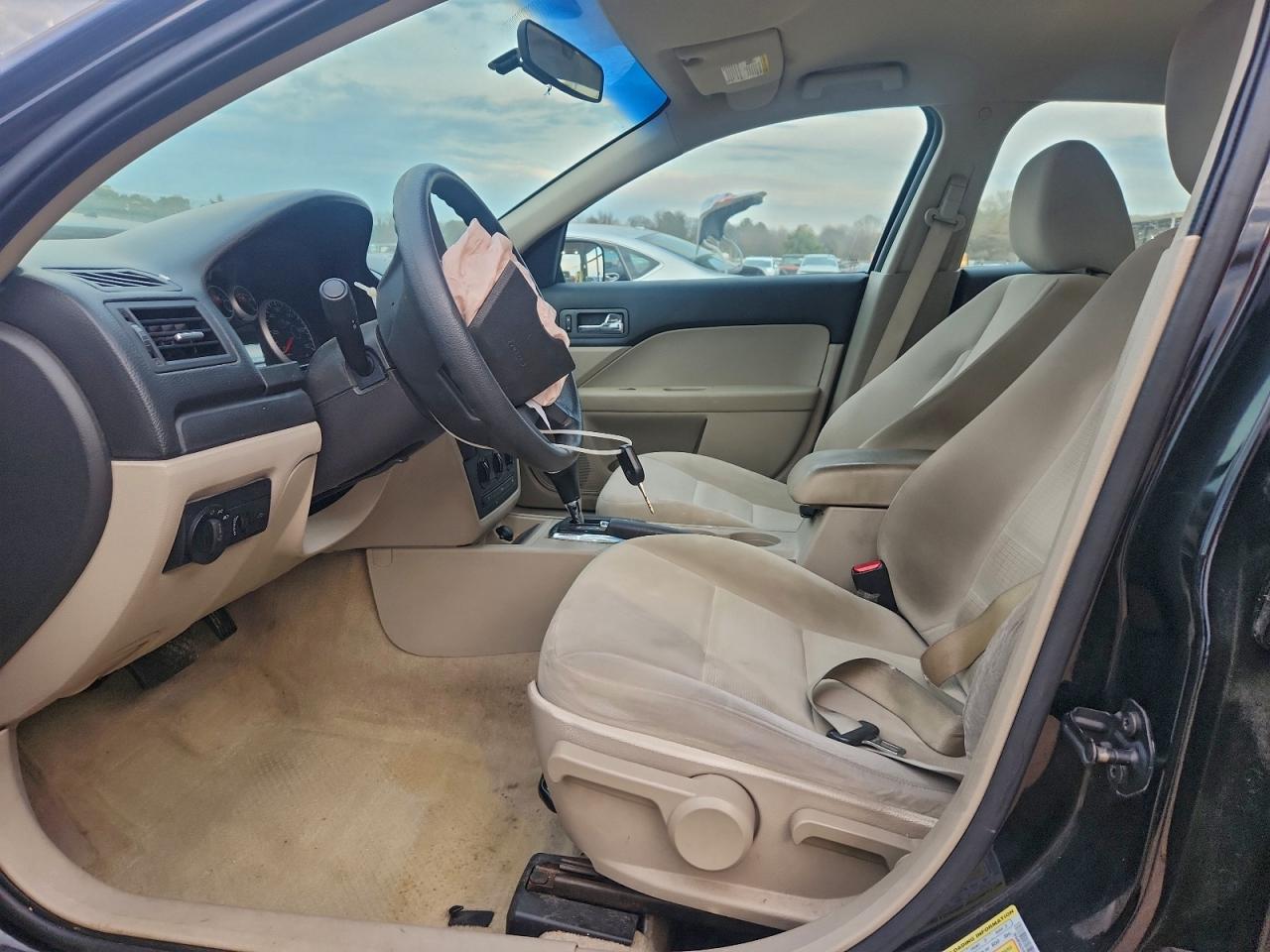 2009 Ford Fusion S VIN: 3FAHP06ZX9R197069 Lot: 93979565