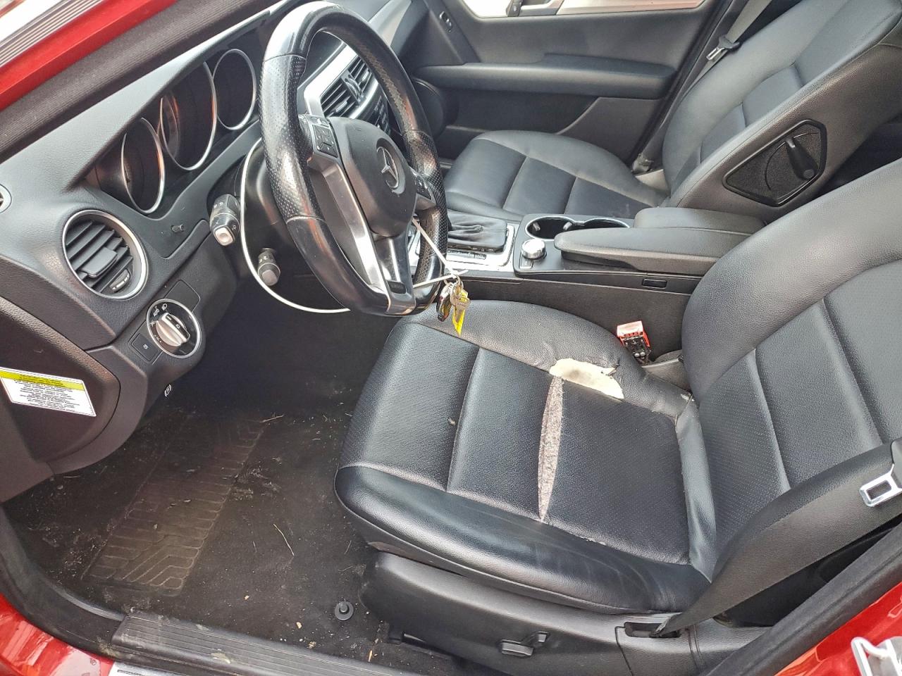 2014 Mercedes-Benz C 250 VIN: WDDGF4HB5ER303410 Lot: 94220365