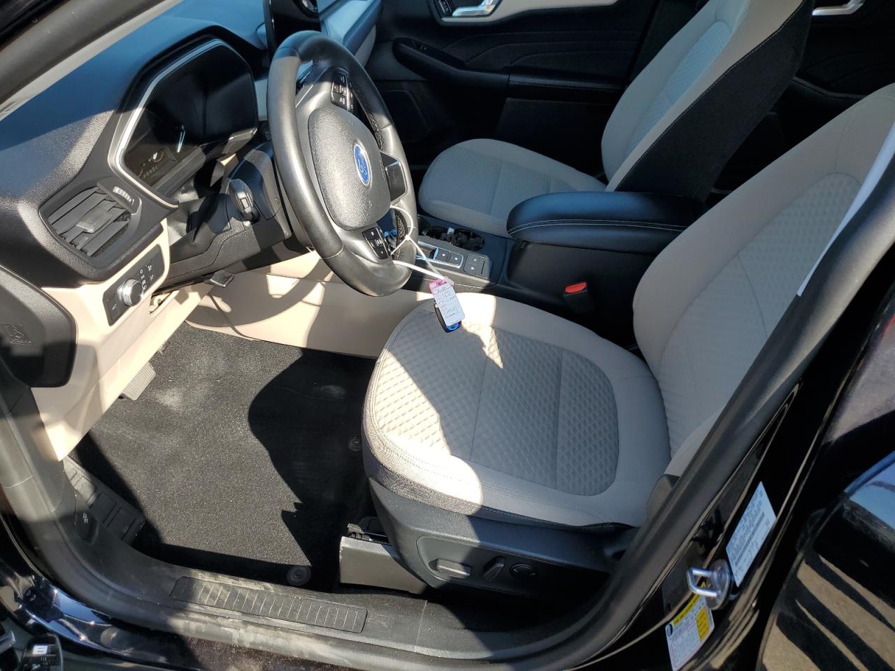 2021 Ford Escape Se VIN: 1FMCU0G63MUA92551 Lot: 92752485