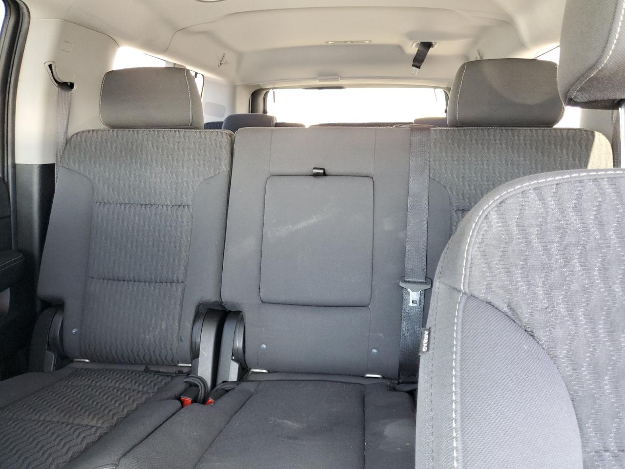 2019 Chevrolet Suburban K1500 Ls VIN: 1GNSKGKC2KR358824 Lot: 92013285