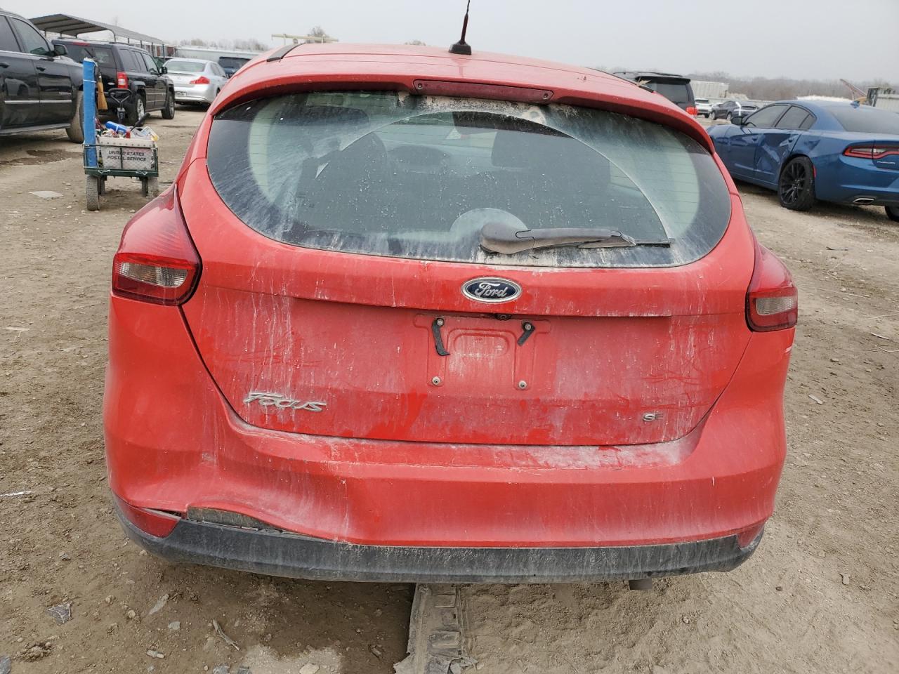 2017 Ford Focus Se VIN: 1FADP3K27HL319019 Lot: 93929875