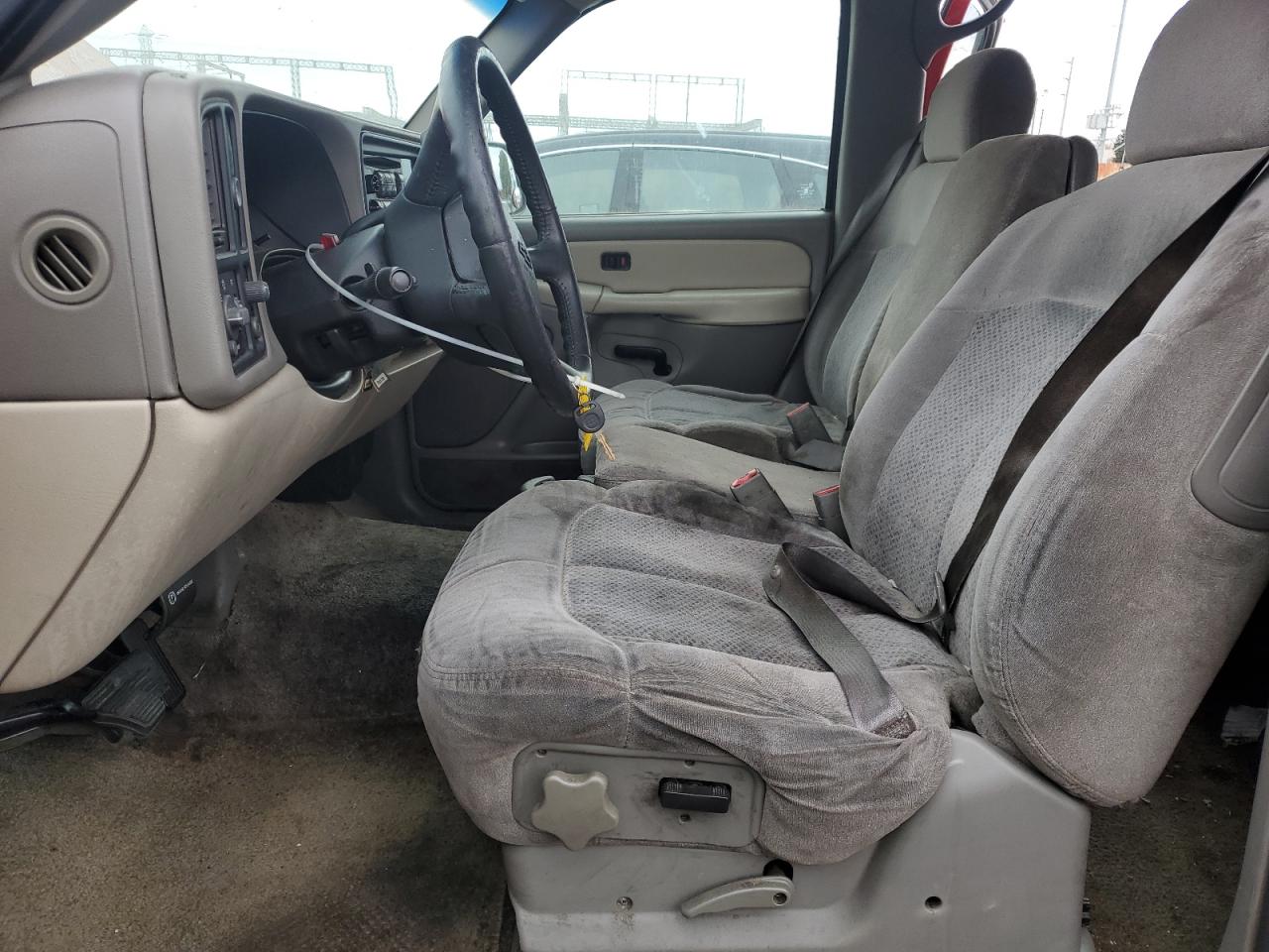 2002 Chevrolet Tahoe C1500 VIN: 1GNEC13Z32R257625 Lot: 92573235