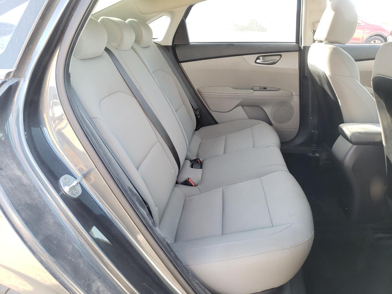 2021 Kia Forte Fe VIN: 3KPF24AD8ME381381 Lot: 92388945