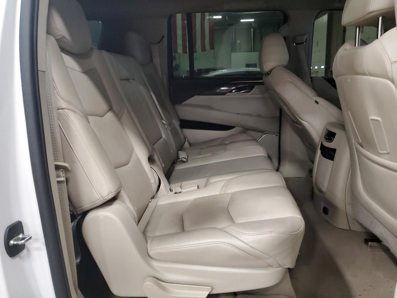 2020 Cadillac Escalade Esv Premium Luxury VIN: 1GYS4JKJ9LR207084 Lot: 92122455