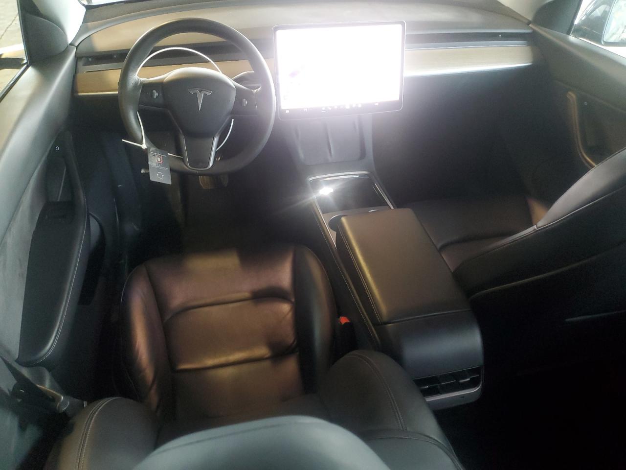 2022 Tesla Model Y VIN: 7SAYGDEE8NF427786 Lot: 92304385