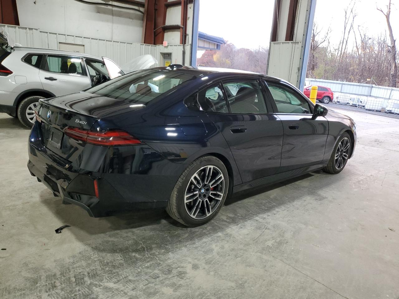 Фото: WBA63FJ01RCR16889