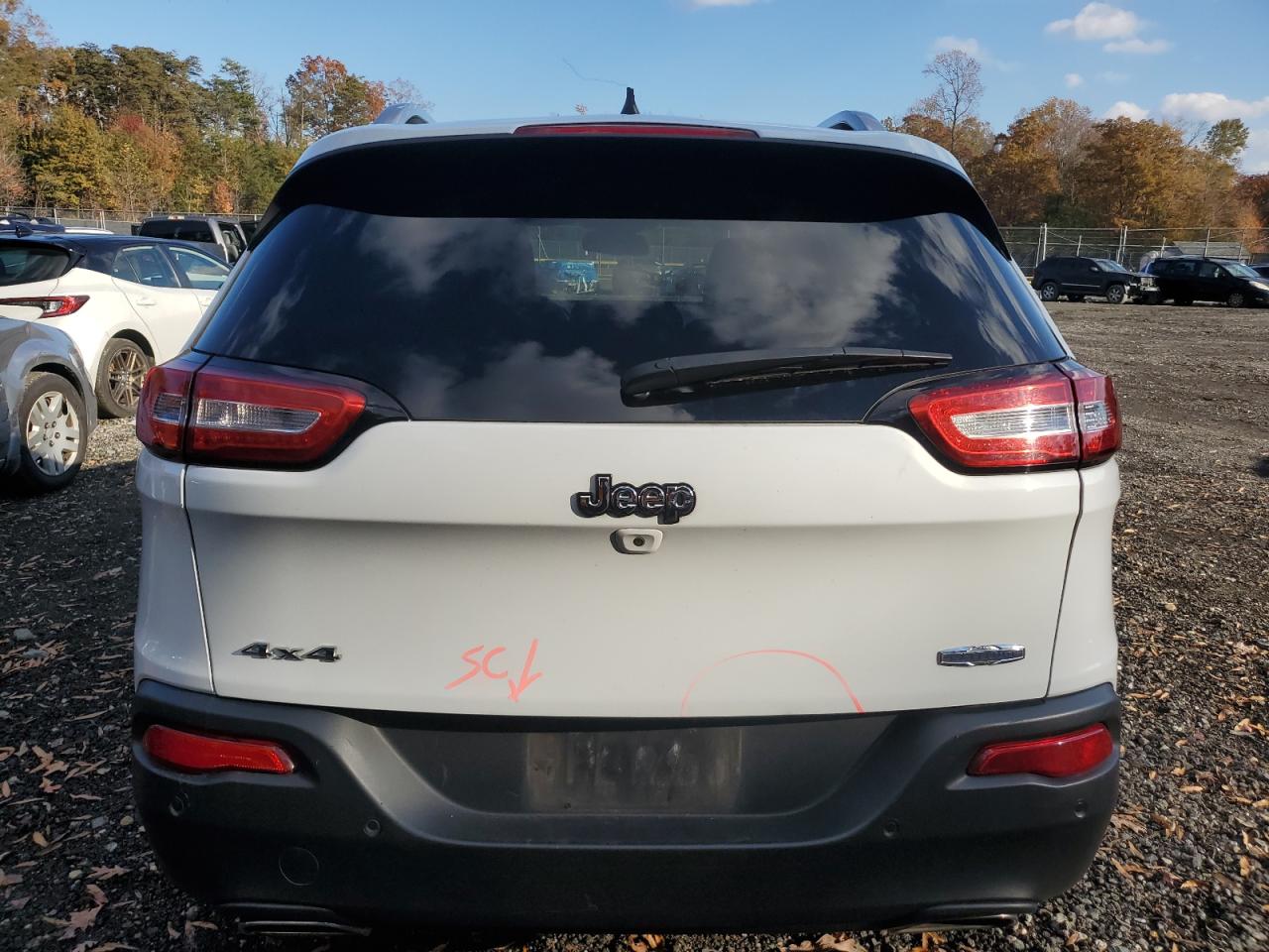 2016 Jeep Cherokee Latitude VIN: 1C4PJMCS7GW197787 Lot: 90876055