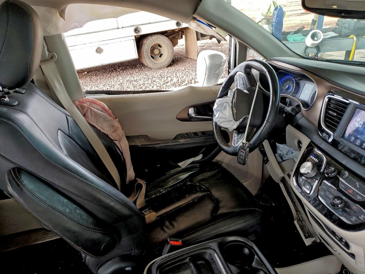 2019 Chrysler Pacifica Touring L VIN: 2C4RC1BG0KR608916 Lot: 93476405