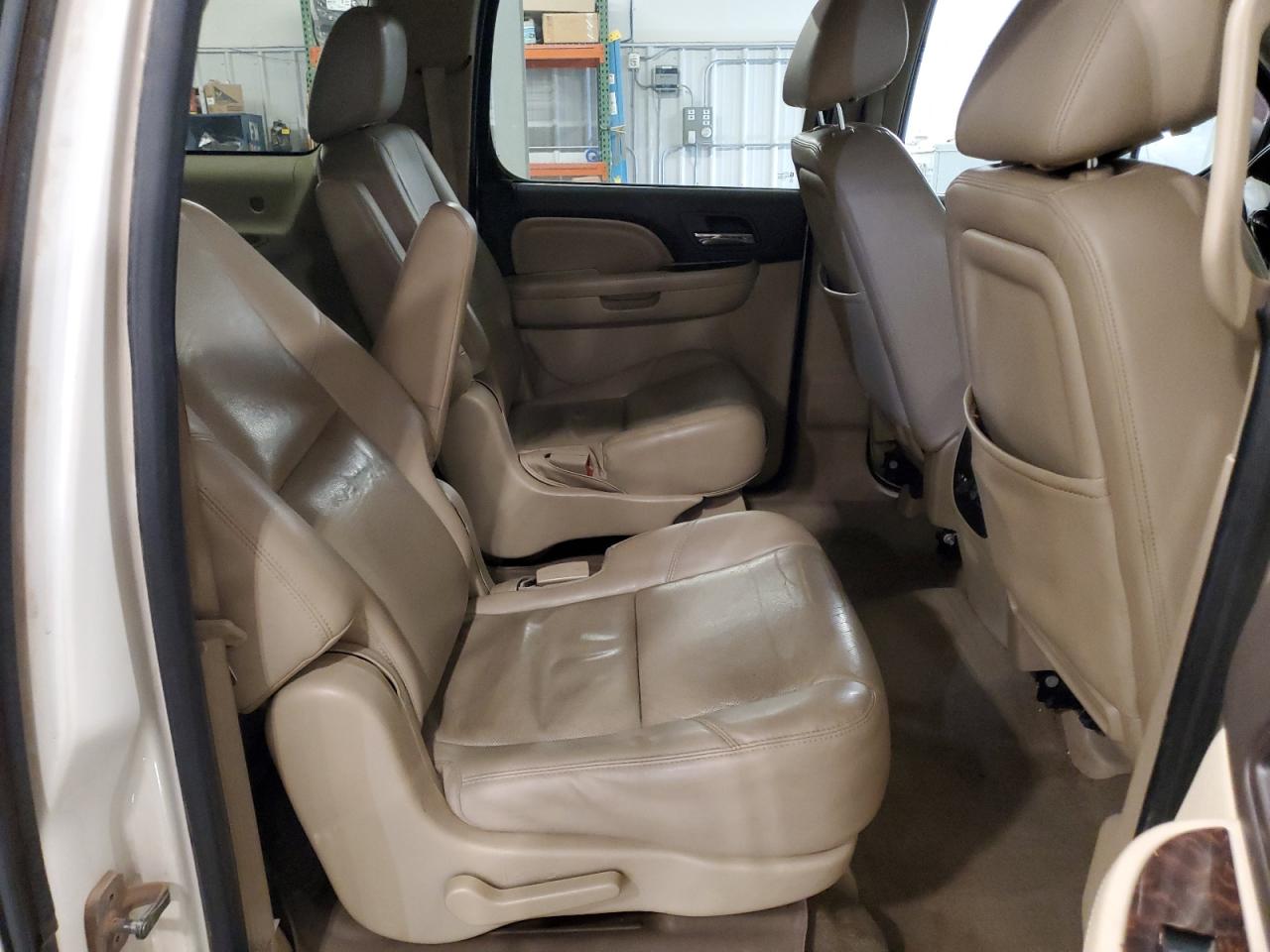 2013 GMC Yukon Xl Denali VIN: 1GKS2MEF8DR360095 Lot: 92421285