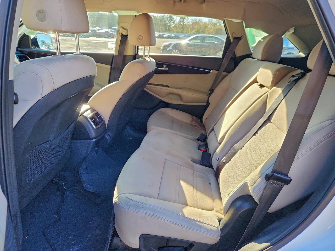 2020 Kia Sorento L VIN: 5XYPGDA39LG691053 Lot: 94642245