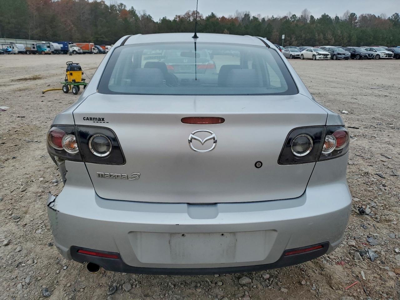 2007 Mazda 3 I VIN: JM1BK32F671647903 Lot: 93079485