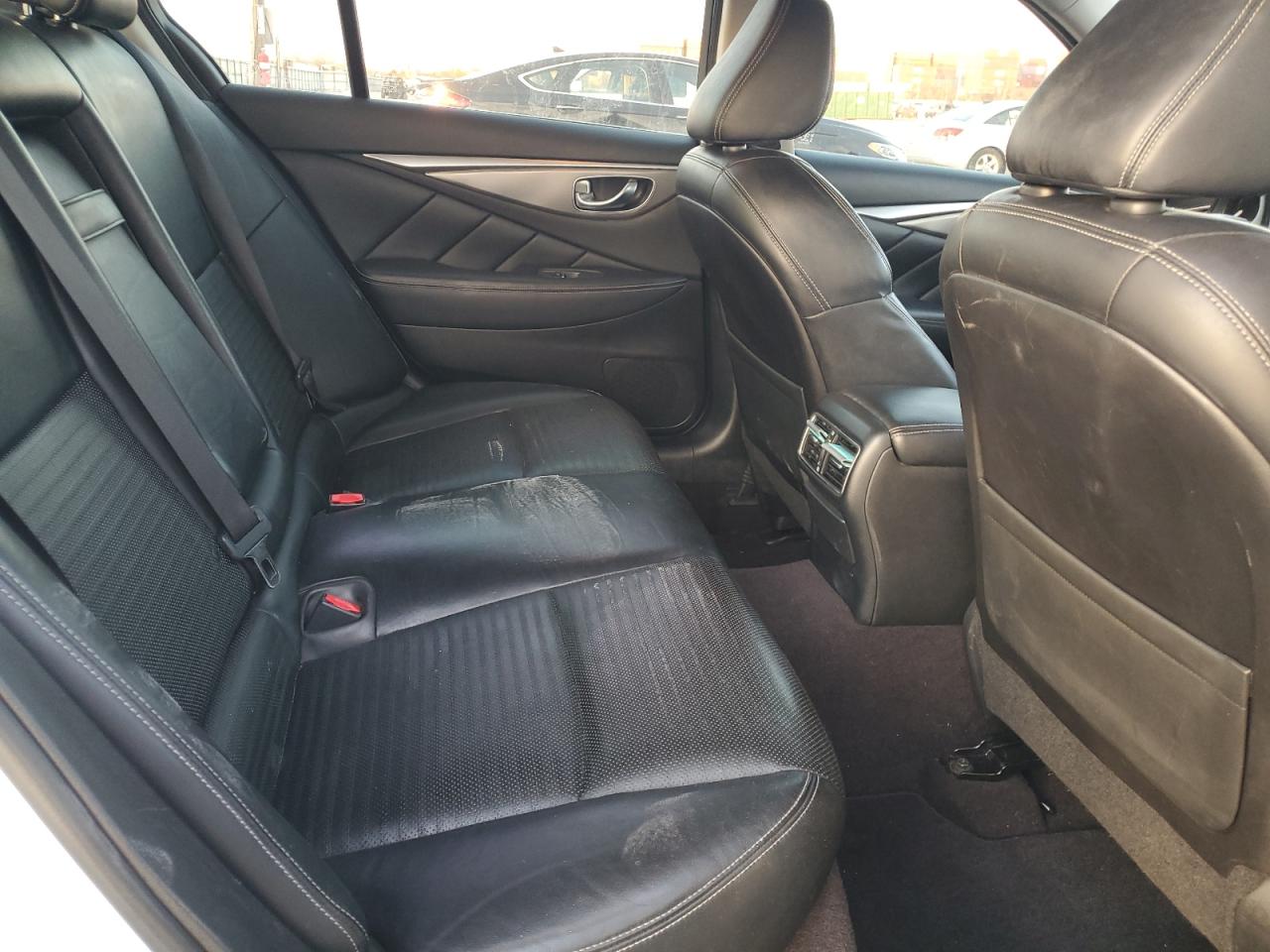 2015 Infiniti Q50 Base VIN: JN1BV7AP8FM345618 Lot: 92301375