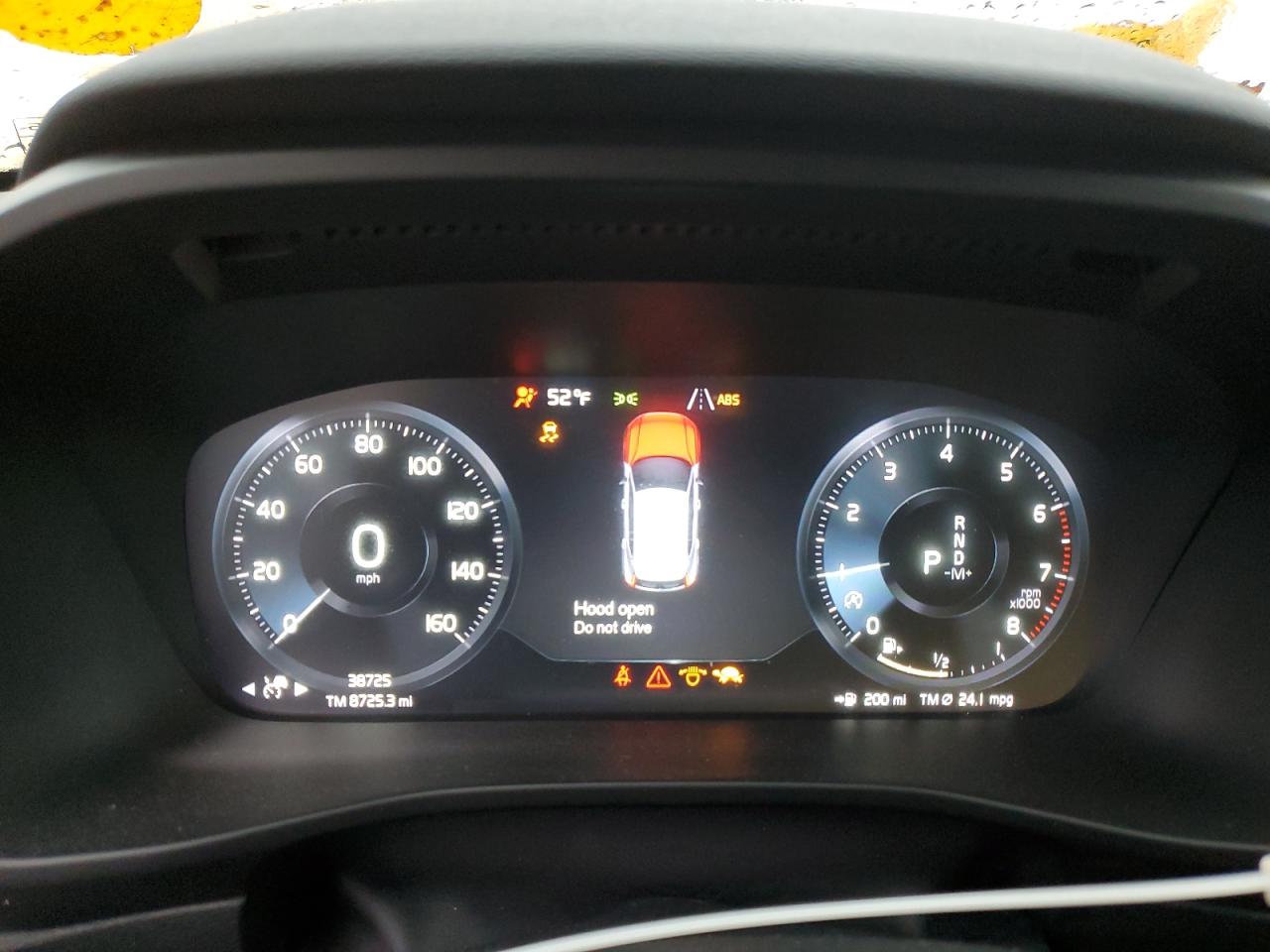 2022 Volvo Xc40 T5 R-Design VIN: YV4162UM4N2700415 Lot: 91659635