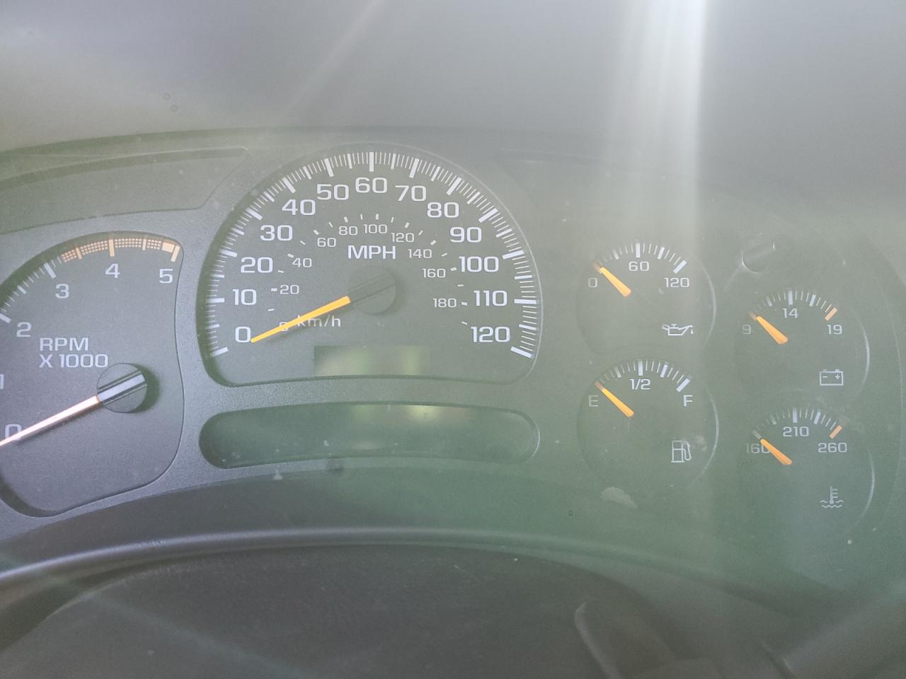 2005 GMC Sierra K2500 Heavy Duty VIN: 1GTHK23295F896843 Lot: 90904495