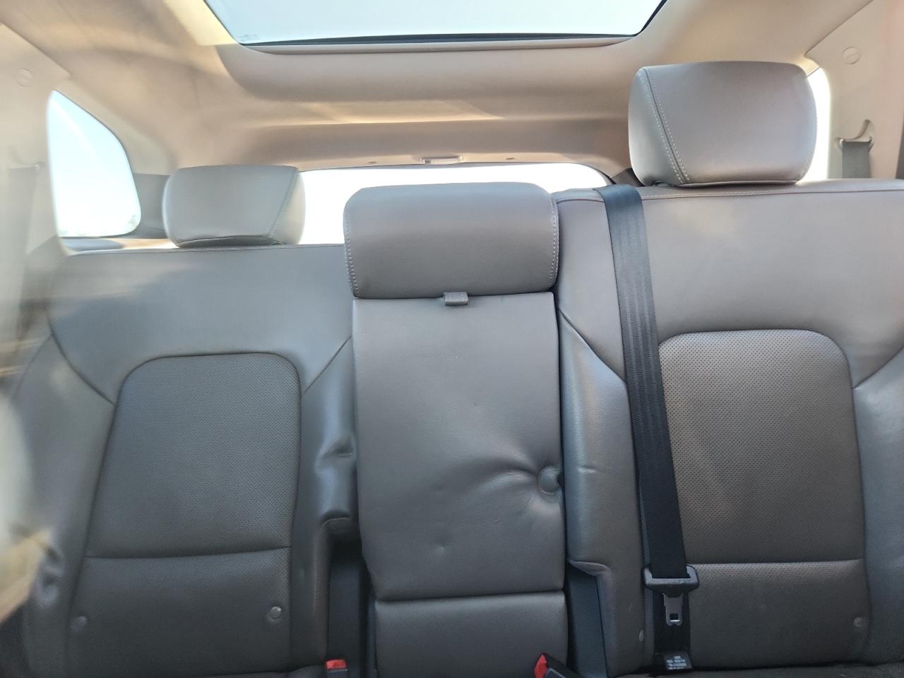 2018 Hyundai Santa Fe Se Ultimate VIN: KM8SRDHF0JU261696 Lot: 93294095