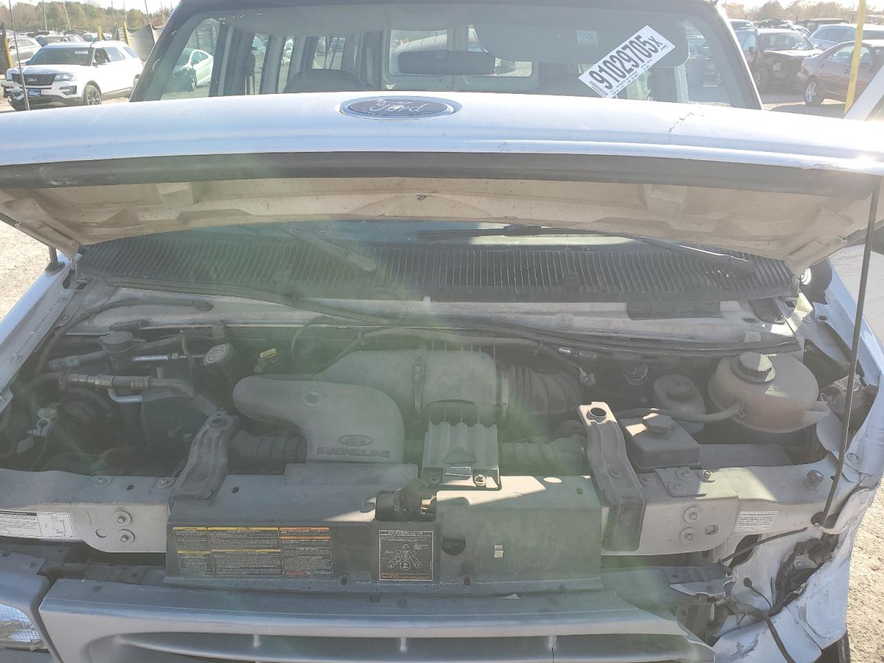 2000 Ford Econoline E350 Super Duty Wagon VIN: 1FBSS31L2YHC02997 Lot: 91029705