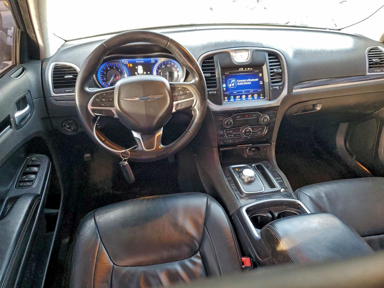 2016 Chrysler 300 Limited VIN: 2C3CCAAG2GH135044 Lot: 93819115