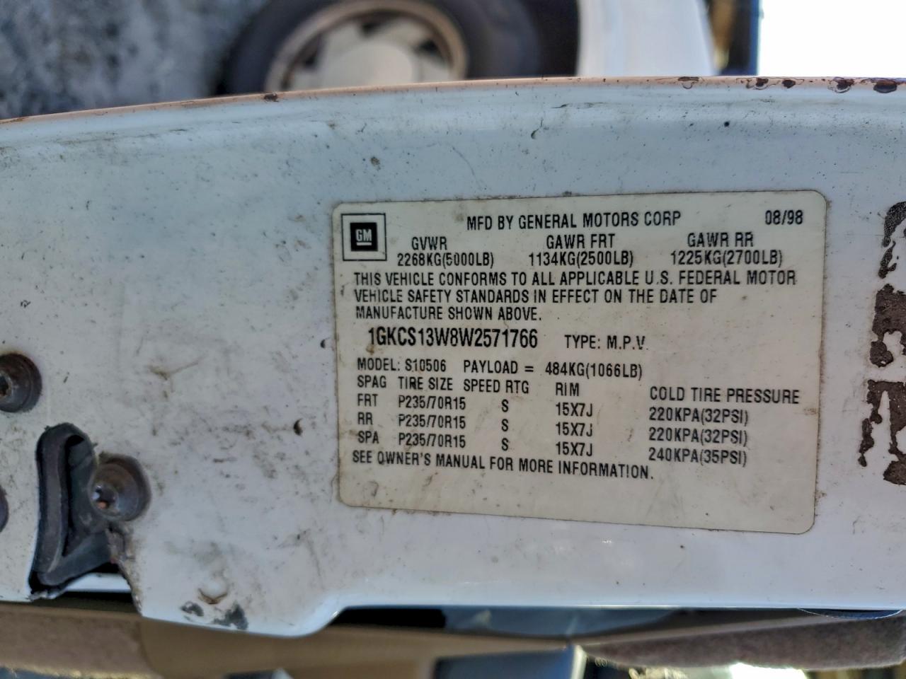 1998 GMC Jimmy VIN: 1GKCS13W8W2571766 Lot: 93694275