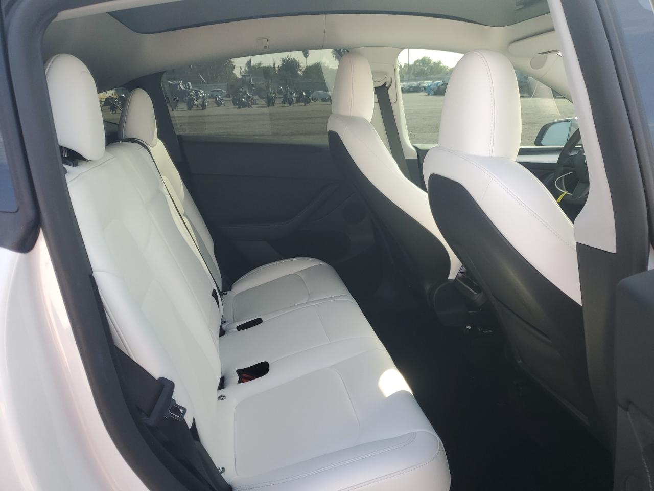 2023 Tesla Model Y VIN: 7SAYGDEE3PF804074 Lot: 90860945