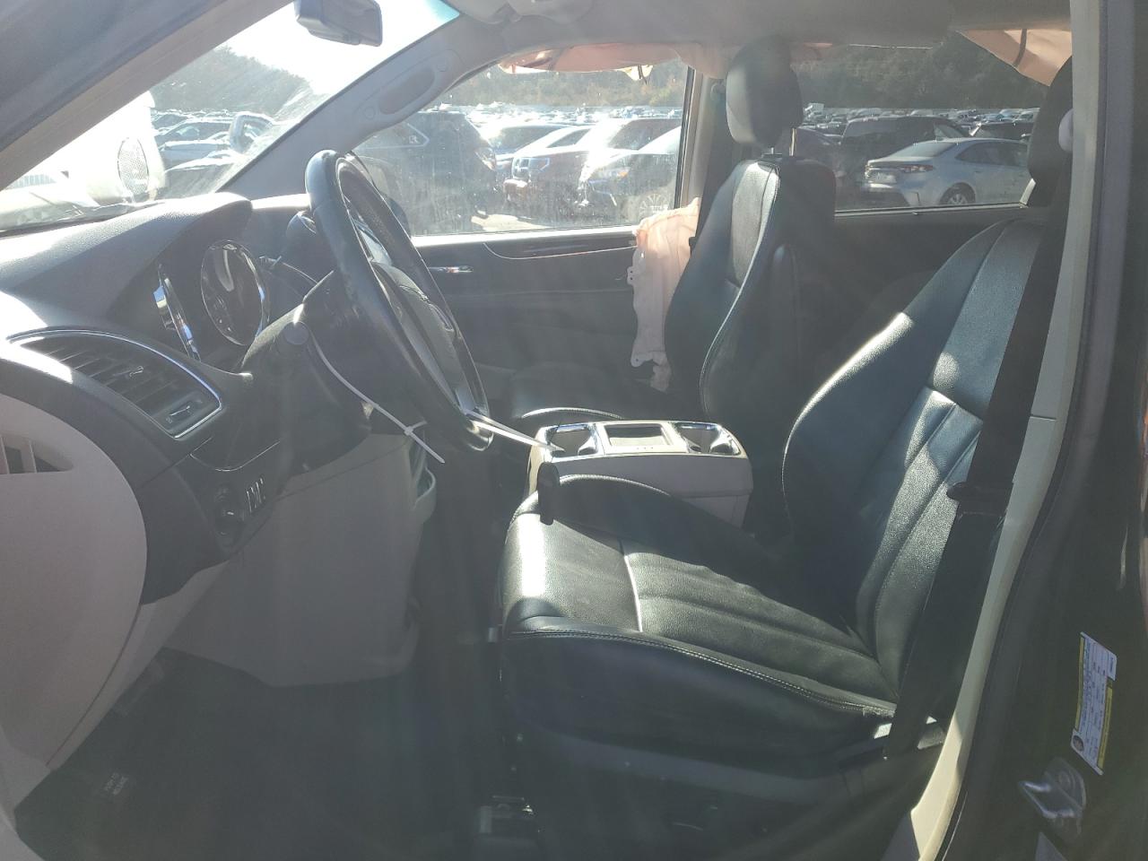 2015 Chrysler Town & Country Touring VIN: 2C4RC1BG0FR505274 Lot: 92894615